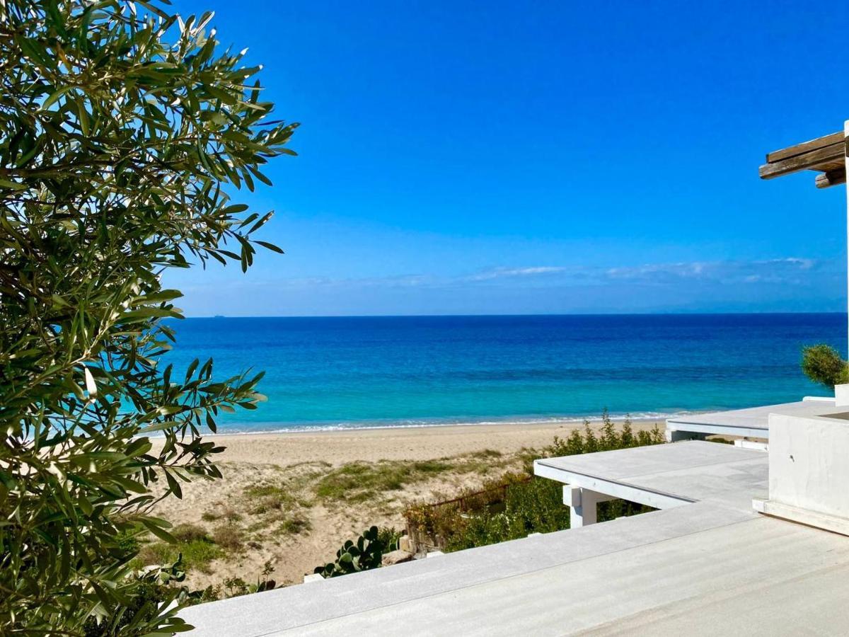 דירות Beachfront House Geremeas Sardegna מראה חיצוני תמונה