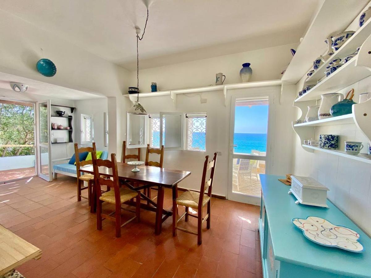 דירות Beachfront House Geremeas Sardegna מראה חיצוני תמונה