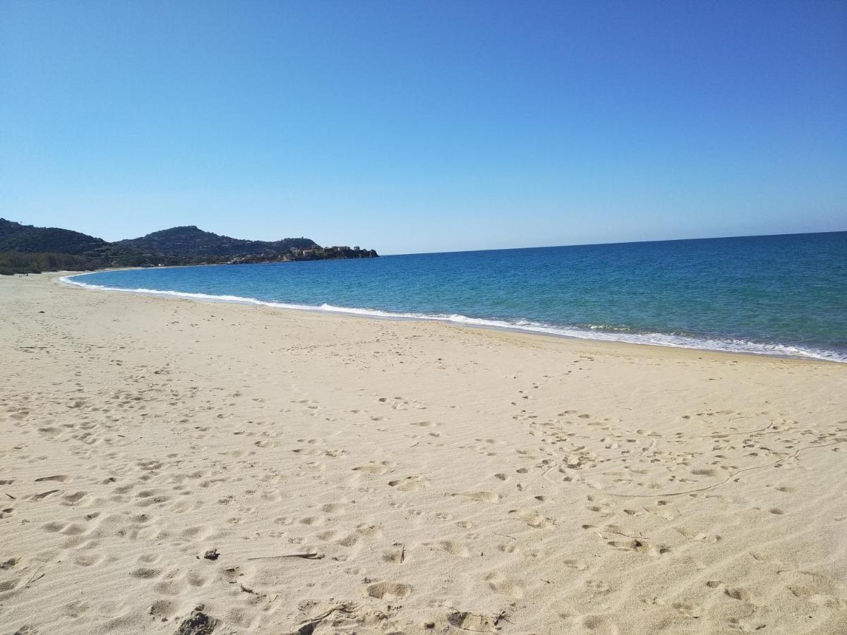דירות Beachfront House Geremeas Sardegna מראה חיצוני תמונה